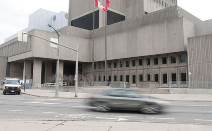 The London, Ont., courthouse is pictured in this file photo. (Postmedia Network Files)